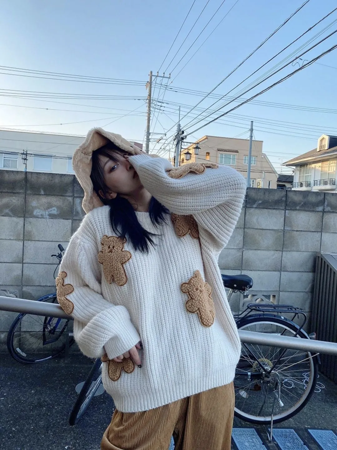 Dusty Bear Knitted Pullover