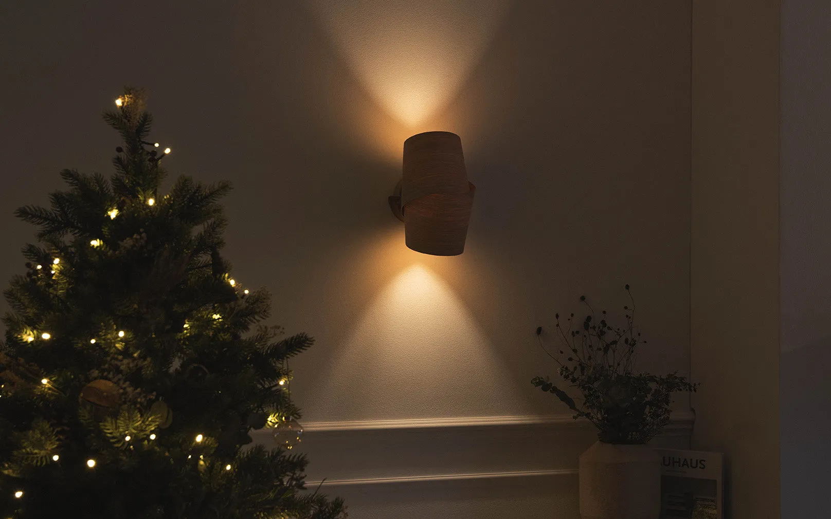 Neap Wireless Wall Light