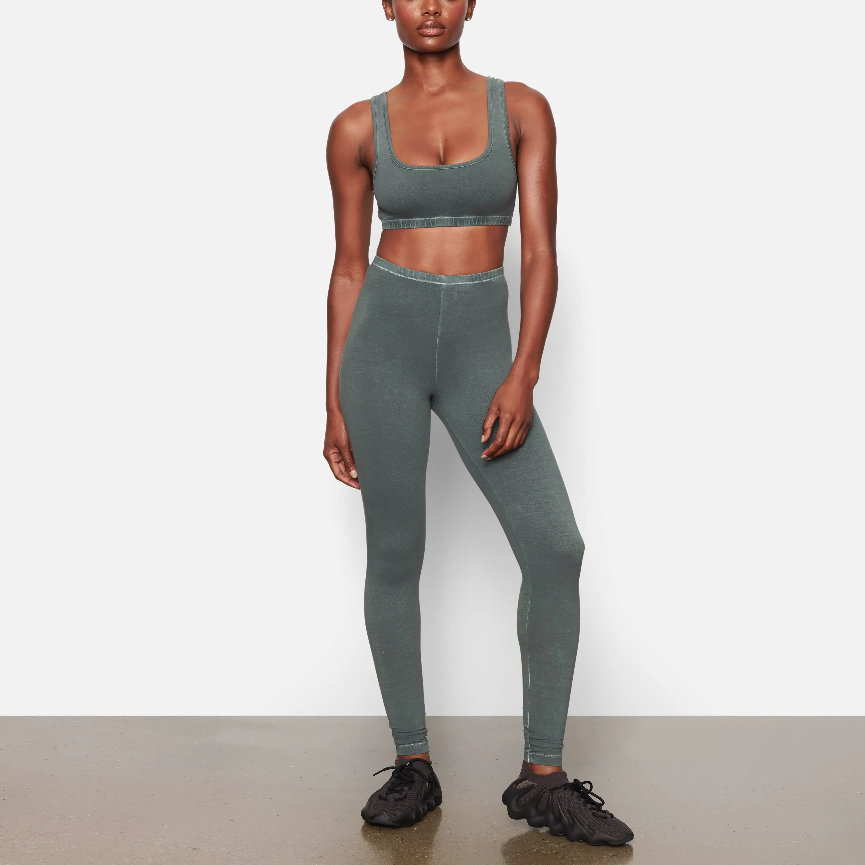 OUTDOOR BASICS LEGGING | MALACHITE