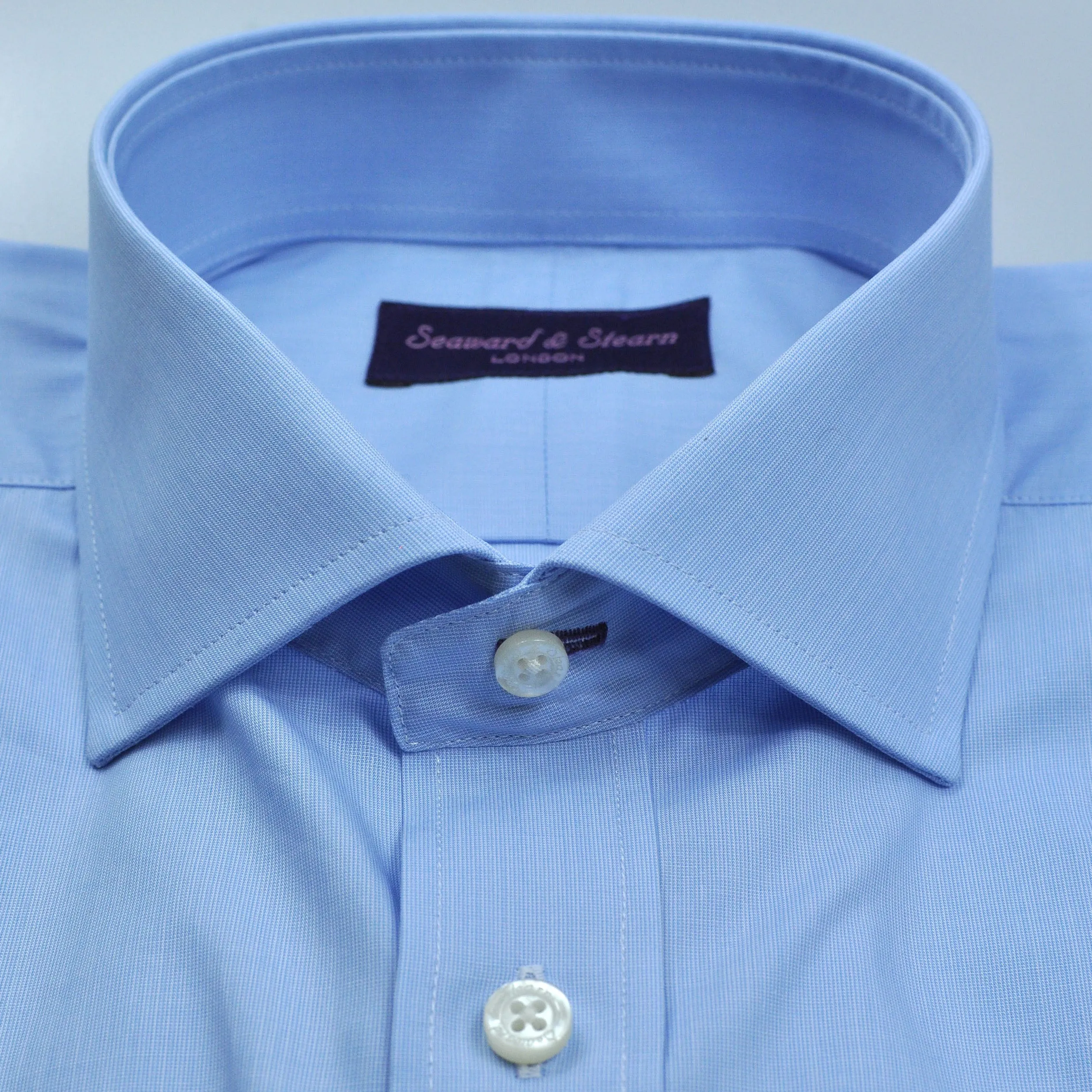 Spread Collar Cotton Shirt in Light City Blue