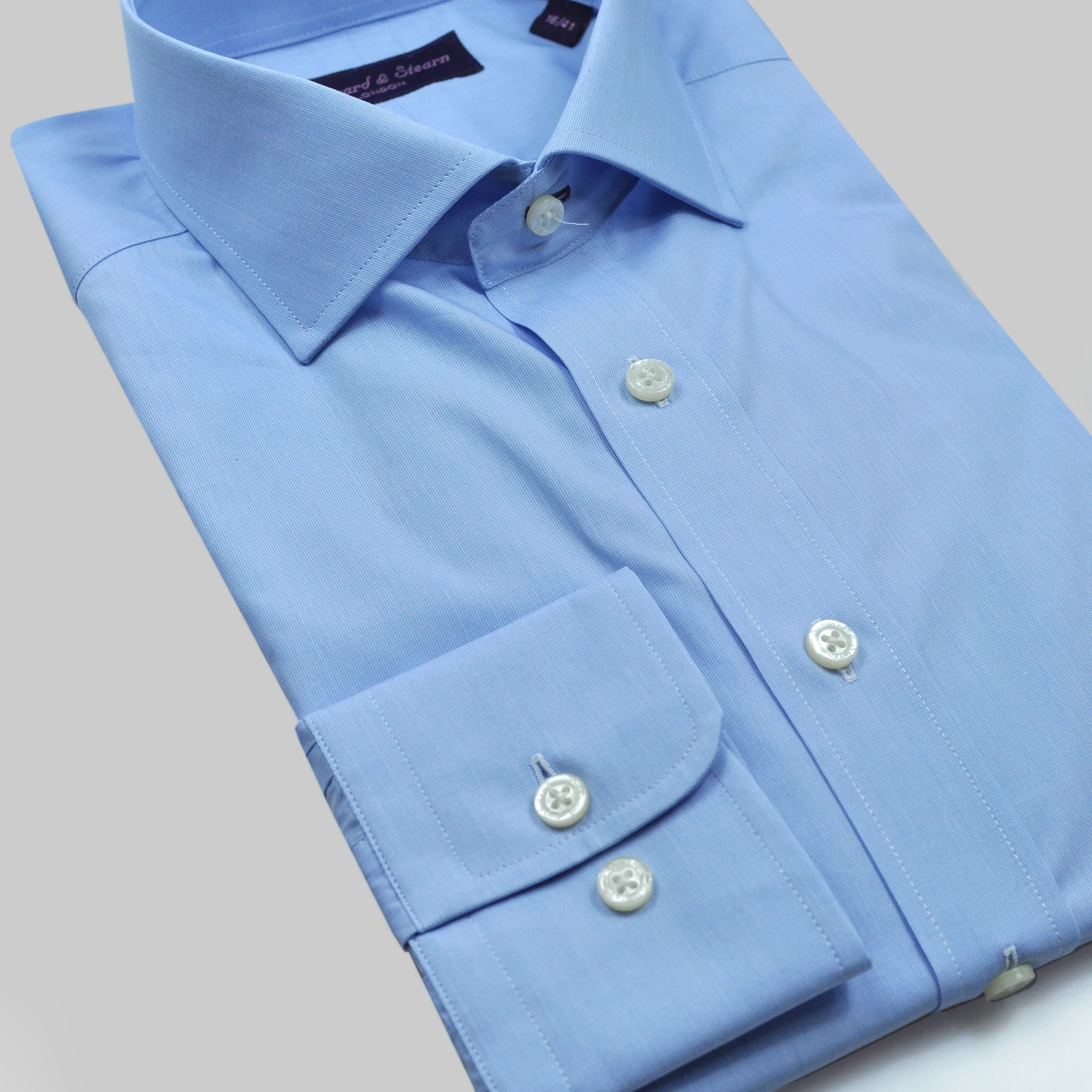 Spread Collar Cotton Shirt in Light City Blue